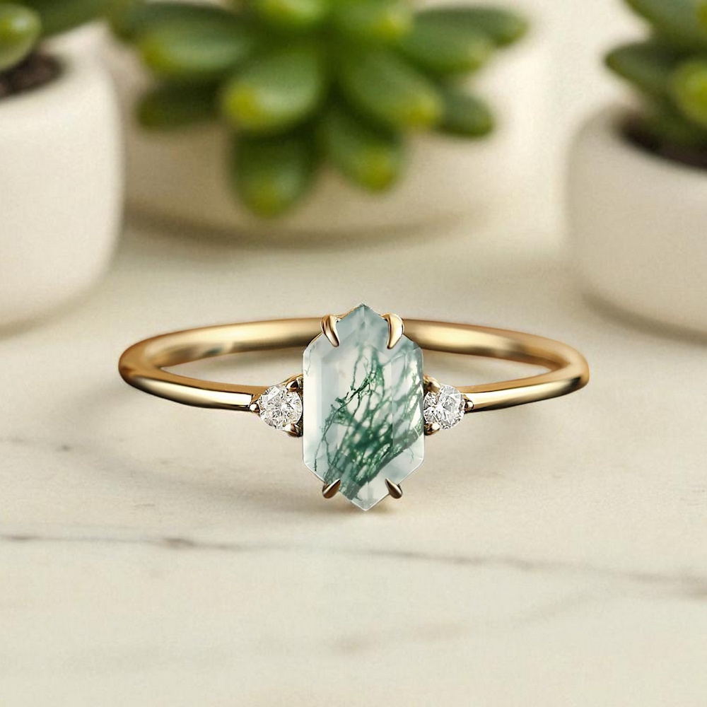 Uzun Altıgen Moss Agate Ve Pırlanta Tektaş Yüzük 