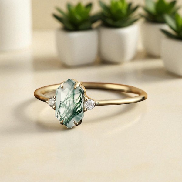 Uzun Altıgen Moss Agate Ve Pırlanta Tektaş Yüzük MA1131