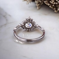 Beyaz Safir Taşlı Ve Pırlantalı Vintage Tektaş Yüzük