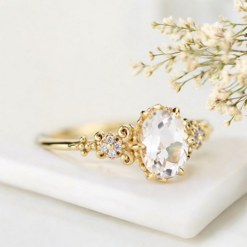 Vesta Oval Beyaz Safir Ve Pırlantalı Vintage Yüzük 