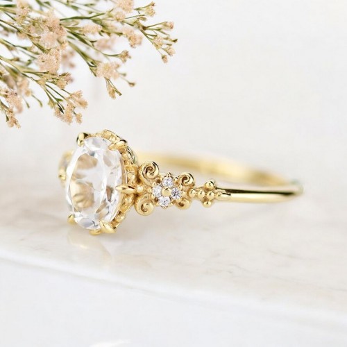Vesta Oval Beyaz Safir Ve Pırlantalı Vintage Yüzük MY2015