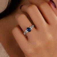 Hakiki Oval Safir Ve Pırlanta Yaprak Tasarım Yüzük