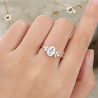 Oval Beyaz Safir Ve Markiz Kesim Pırlanta Yüzük