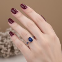 Evlilik Teklifi Yüzüğü Oval Safir Ve Pırlantalı 