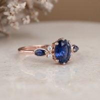 Evlilik Teklifi Yüzüğü Oval Safir Ve Pırlantalı 