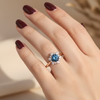 London Blue Topaz Ve Pırlanta Kartanesi Yüzük
