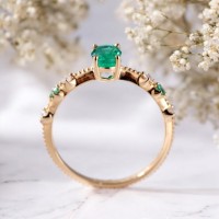 Oval Zümrüt Ve Pırlanta Vintage Yüzük 