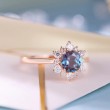 London Blue Topaz Ve Pırlanta Kartanesi Yüzük