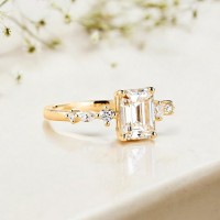 Emerald Kesim Pırlantalı Özel Tasarım Yüzük