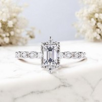 0.64 Karat Emerald Pırlantalı Vintage Tektaş Yüzük 
