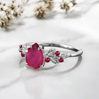 Yakut Taşlı Yaprak Tasarım Evlilik Teklifi Yüzüğü