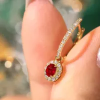 Vintage Tasarım Yakut Ve Pırlantalı Sallantılı Küpe 