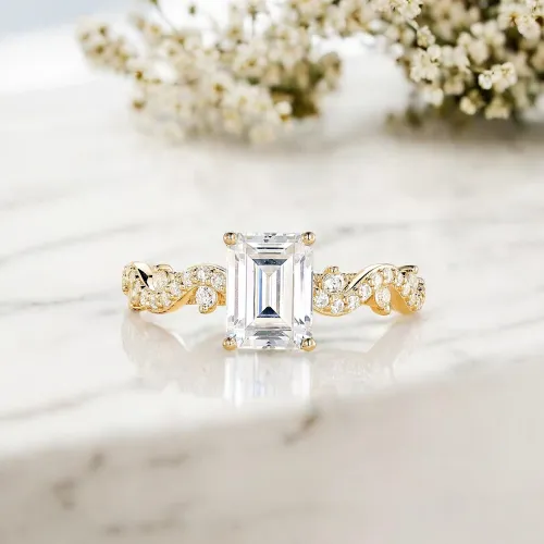 Evlilik Teklifi Yüzüğü Sertifikalı Emerald Pırlanta MY3003