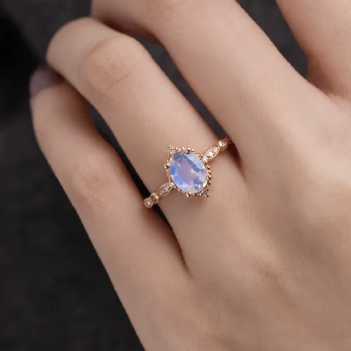 Oval Aytaşı Ve Pırlanta Vintage Tasarım Yüzük AD1169